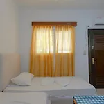 Dana Apartments