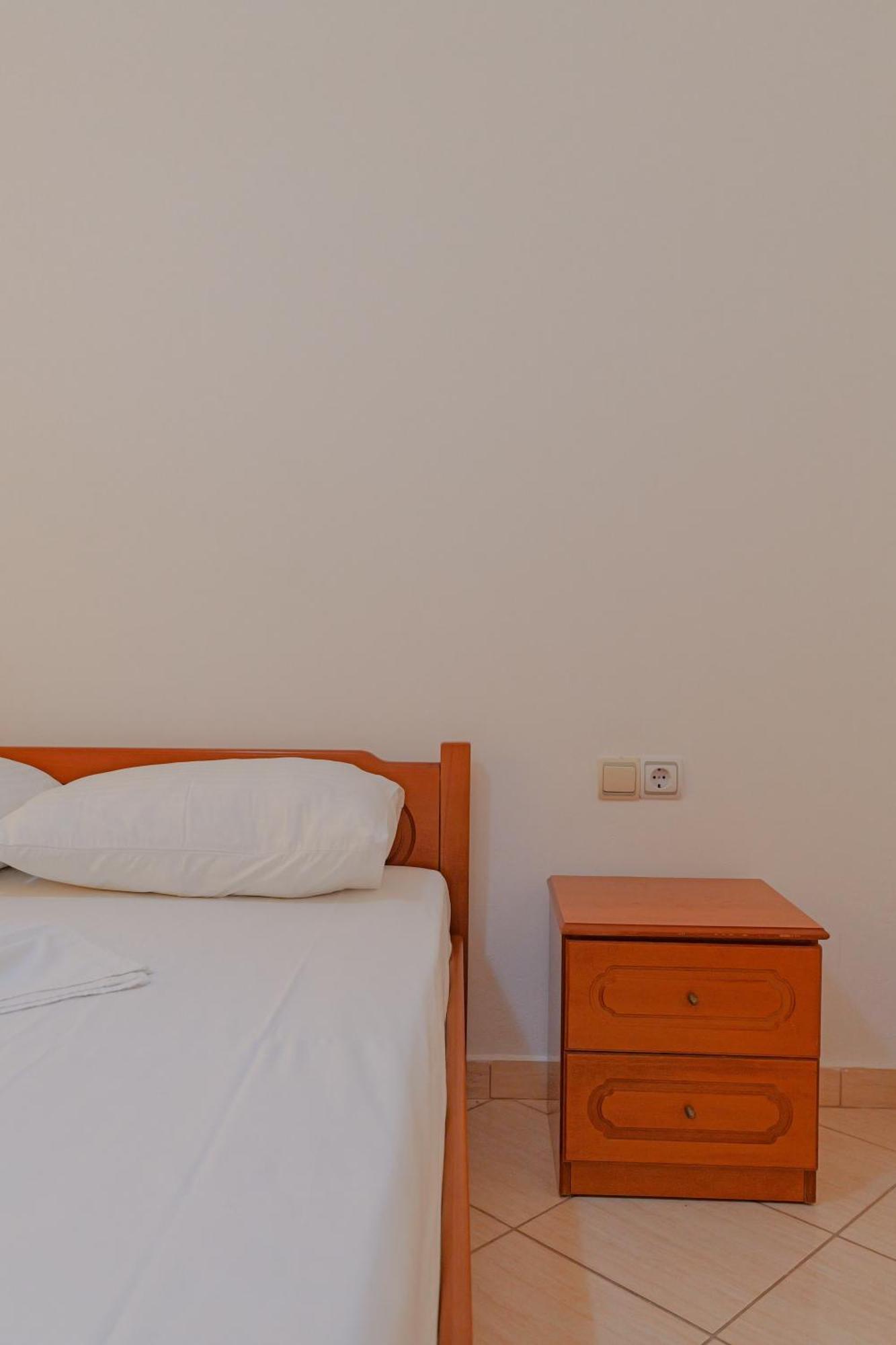 Dana Apartamento Sarandë